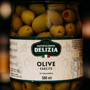 Delizia Oliwki Nadziewane Papryką 580ml