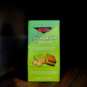 Novi czekoladki mleczne nadziewane kremem pistacjowym Cuadra 150g